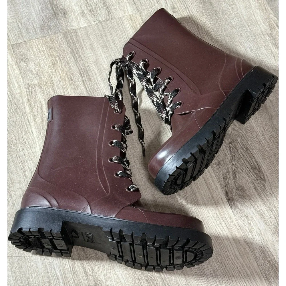 Cougar combat rain boots beautiful burgundy brown color size M‎